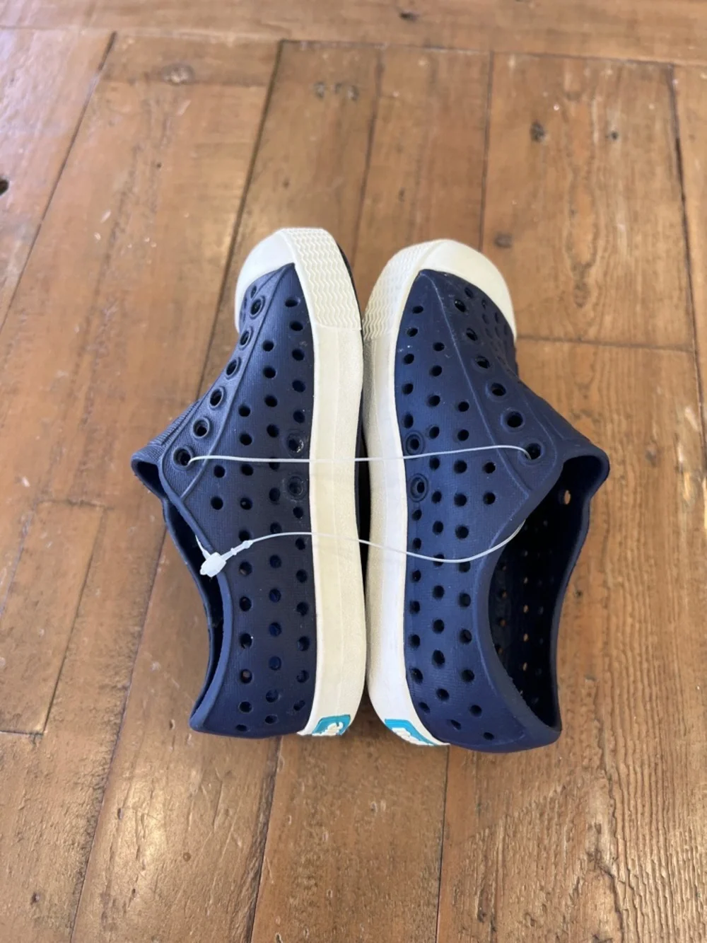 Native Jefferson cadet blue waterproof slip on sneaker sandals kids 6